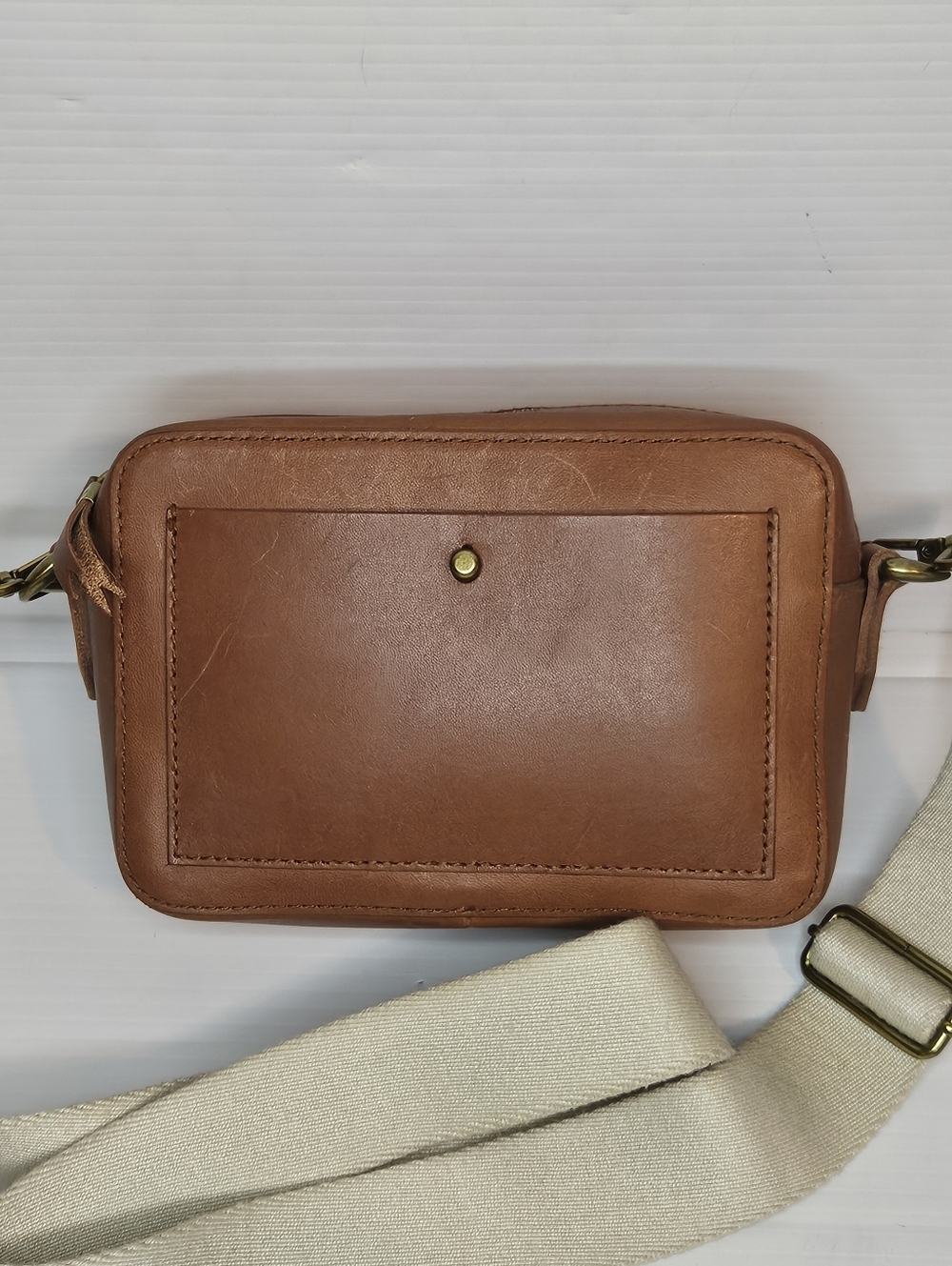 Madewell The Transport Camera Bag - Picture 9 of 14